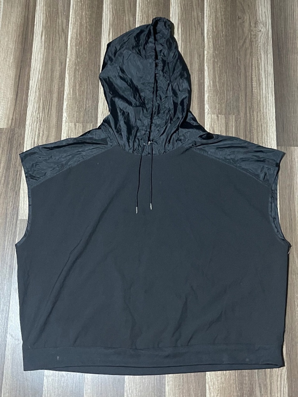 AVIA Short sleeve light weight hoodie Size 3xl